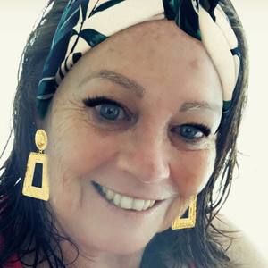 Meet your Posher, Maria alice